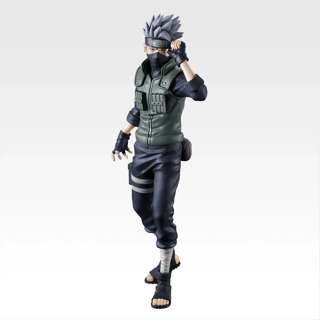【悲報】NARUTO1番くじのカカシ先生、パッケージとあまりにも違いすぎる